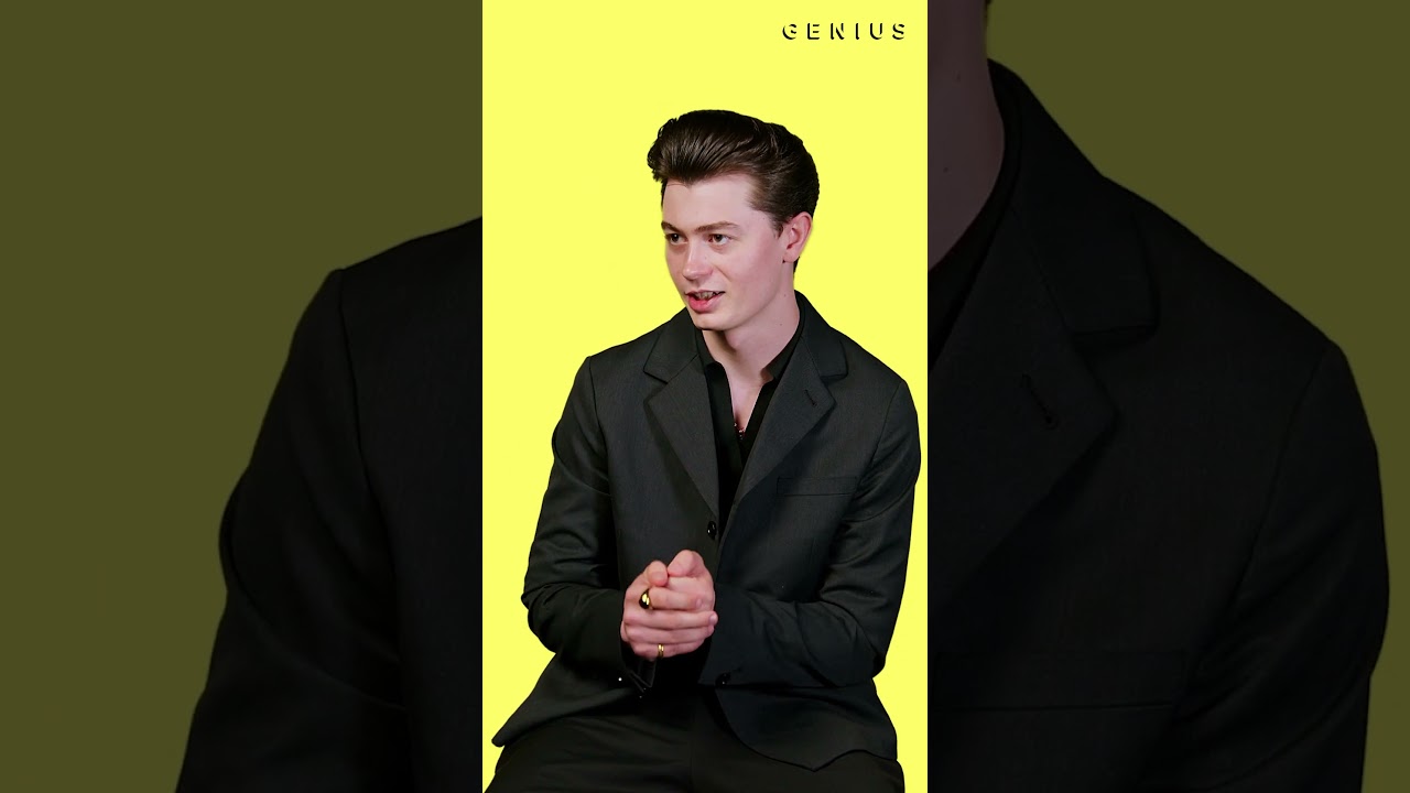 Elliot James Reay breaks down what falling in love means to him 💛 #Genius 2 Elliot James Reay breaks down what falling in love means to him 💛 #Genius 2