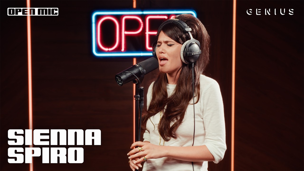 SIENNA SPIRO “Pure” (Live Performance) | Open Mic 2